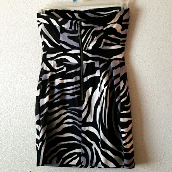 Guess Strapless Black/White/Grey Zebra Print Dress Size 3 - Picture 2 of 6